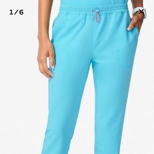 *LAST ONE* NWT L Muli Jogger Scrub Pant, Neon Blue